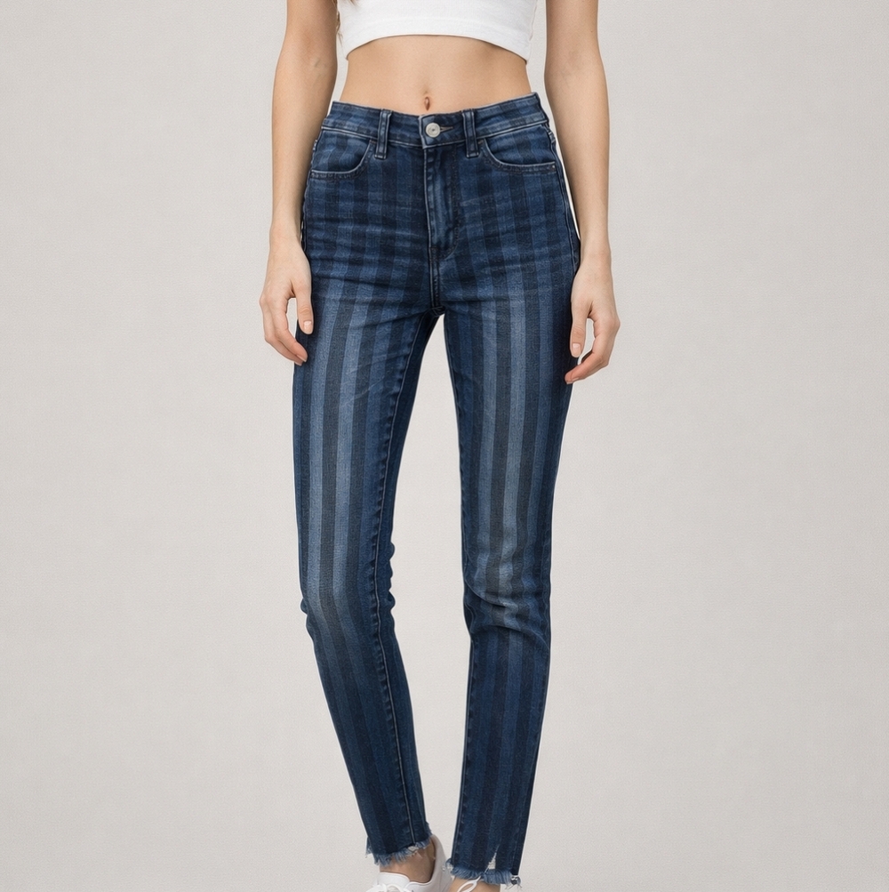 Women's Size 2- American Eagle Next Level Stretch Jeans Super High Rise Jegging